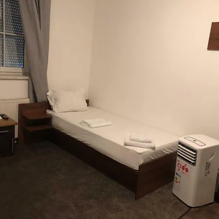 451 * Štýrský Hradec