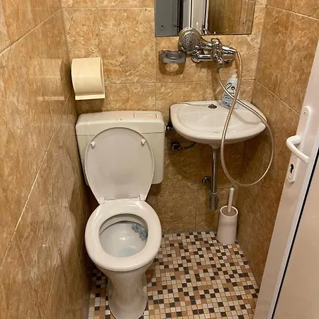 Vendégház 451 *