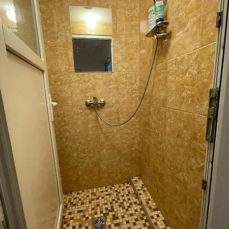 451 Guest house *